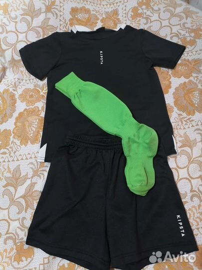 Форма для футбола и термобелье