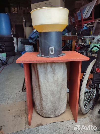 Зернодробилка бу