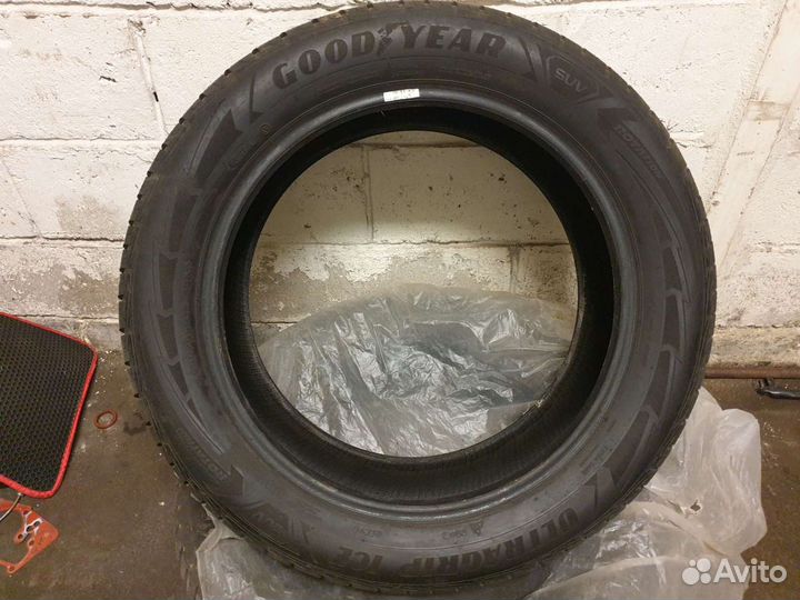 Goodyear UltraGrip Ice 235/55 R19