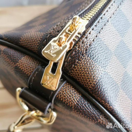 Дорожная сумка Louis Vuitton из канвы