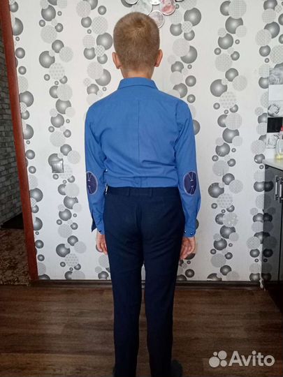 Брючный костюм