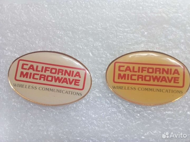 Уникальнейшие значки компаний сотов связи 80-90 г