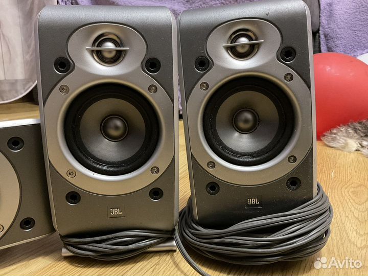 Колонки JBL scs200