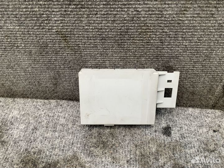 Блок управления бесключевого доступа ZGS W211 211