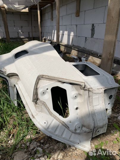 Крыло mercedes 221