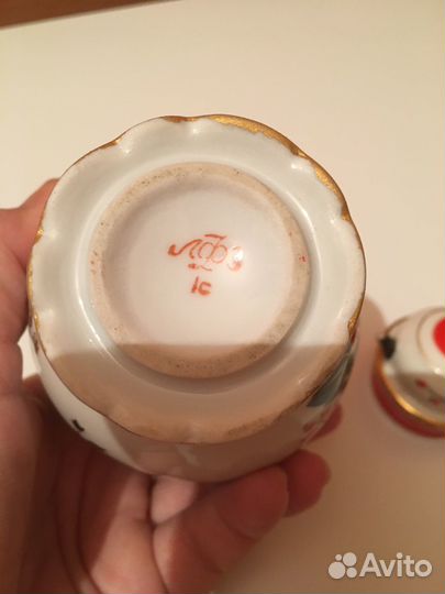 Фарфоровая чайница «красная смородина»лфз