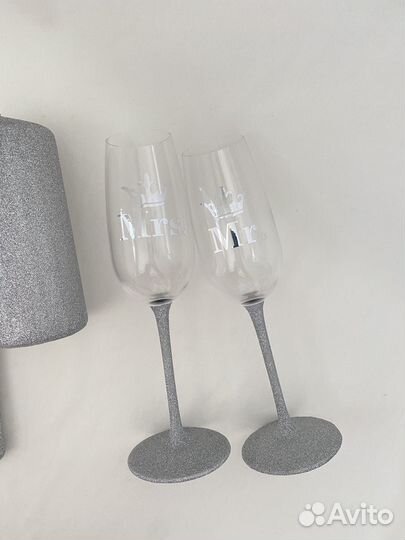 Свадебные свечи и бокалы в блестках