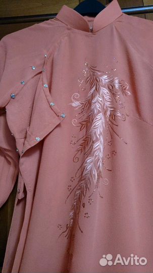 Вьетнамский женский костюм