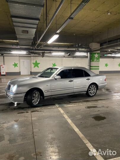 Mercedes-Benz E-класс 2.4 AT, 1998, 119 000 км