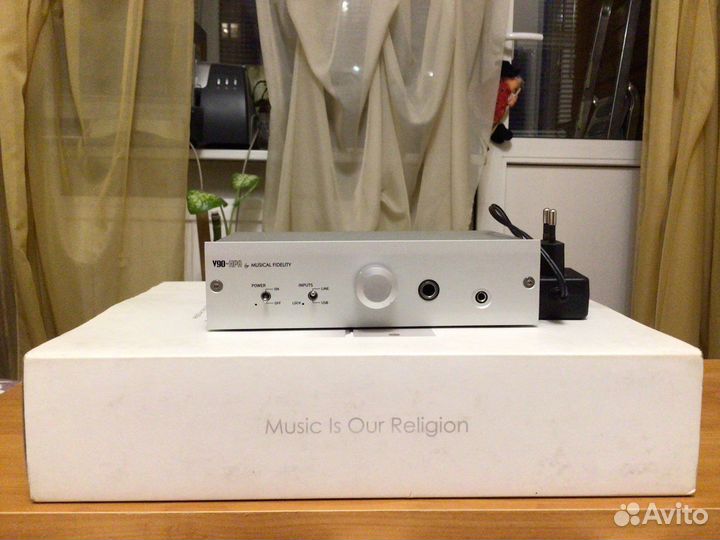 Усилитель для наушников Musical fidelity V90 -HPA