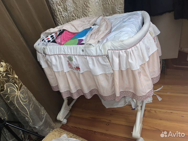 Детская кроватка