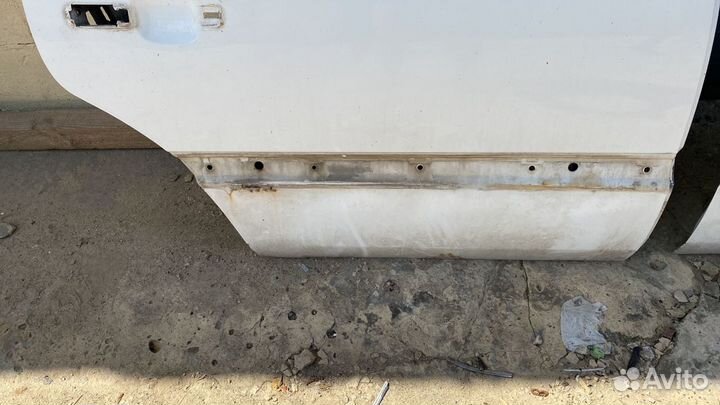 Дверь задняя Volkswagen passat b4 седан