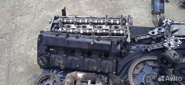 Запчасти от двигателя а /м Хендай Гранд Старекс