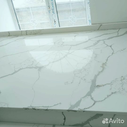 Лестница из искусственного камня кварц акрил