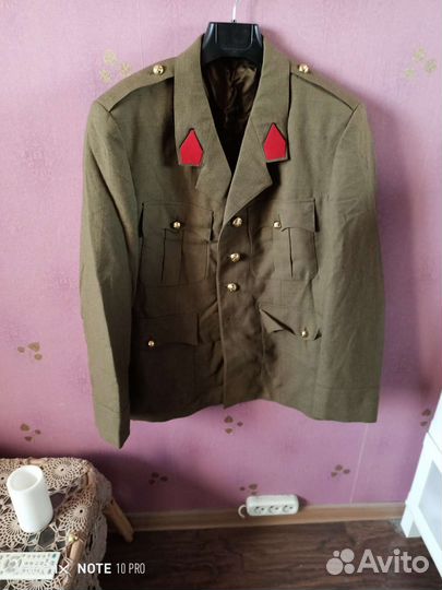 Китель 1970 года выпуска размер 46-48