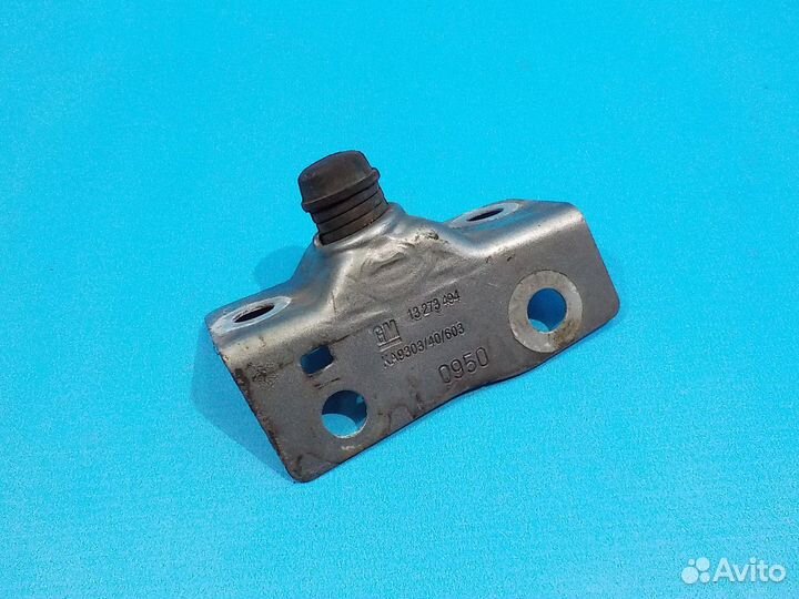 Кронштейн передней панели левый opel Meriva B 2010