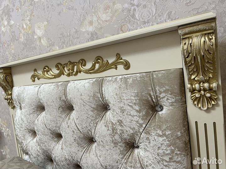 Односпальные кровати Дерево