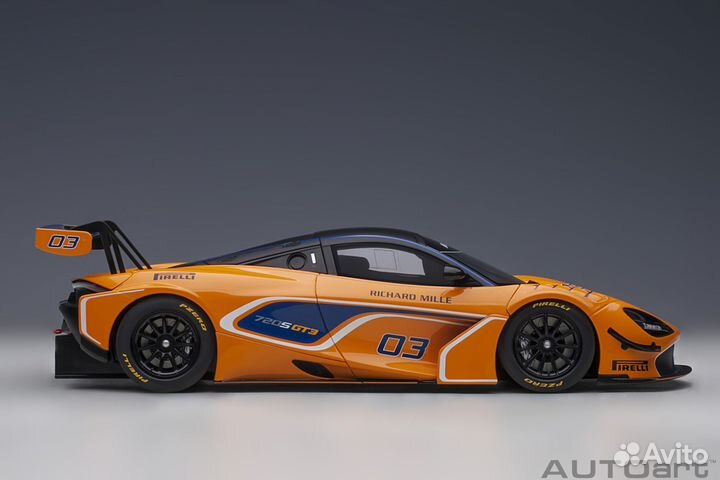 81942 McLaren 720S GT3 Presentation Car #03 1:18
