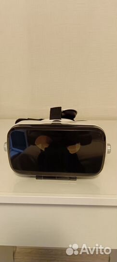 Очки виртуальной реальности для игр и фильмов