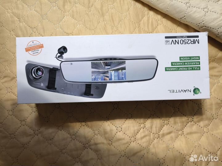 Видеорегистратор Navitel MR250 NV+карта памяти 32
