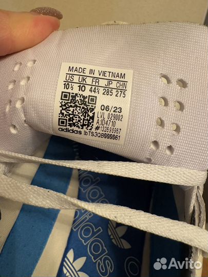 Ботинки и кроссовки