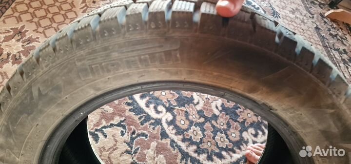 Pirelli Ice Zero 20.5/5 R16