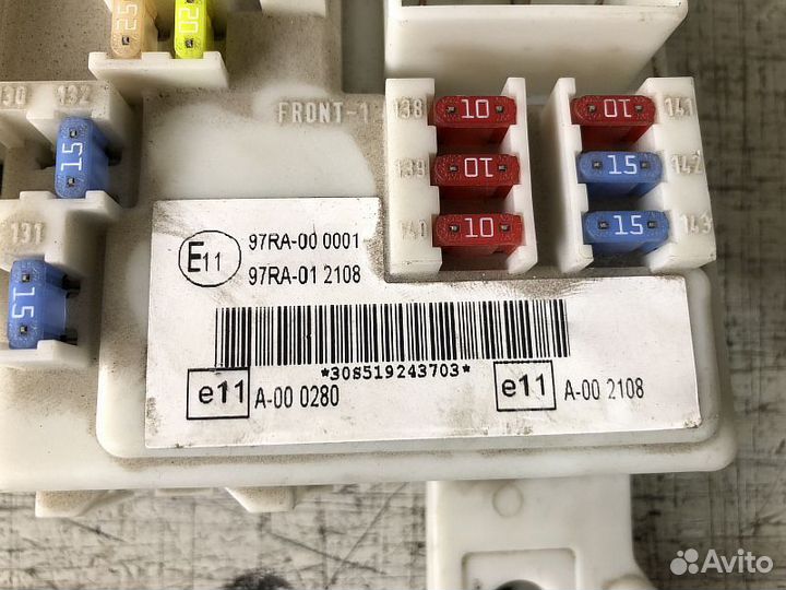 Блок предохранителей салонный Форд Фокус 2