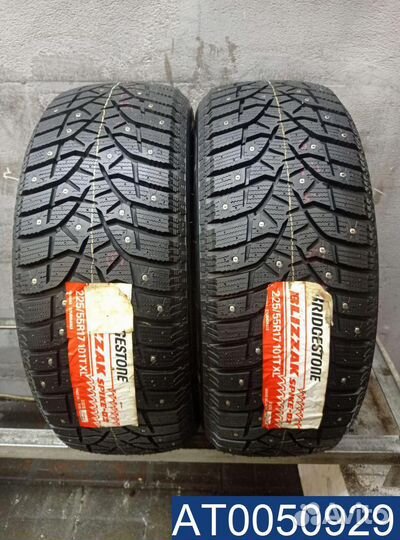 Bridgestone Blizzak Spike-02 225/55 R17 98V