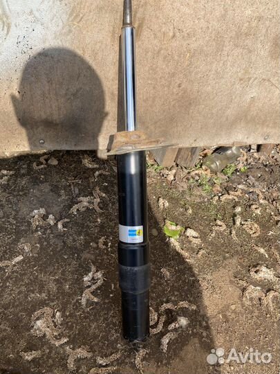 Стойка амортизатора Bilstein передняя BMW e60