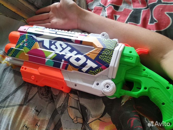 Водный бластер (стреляет на длинной дистанции)