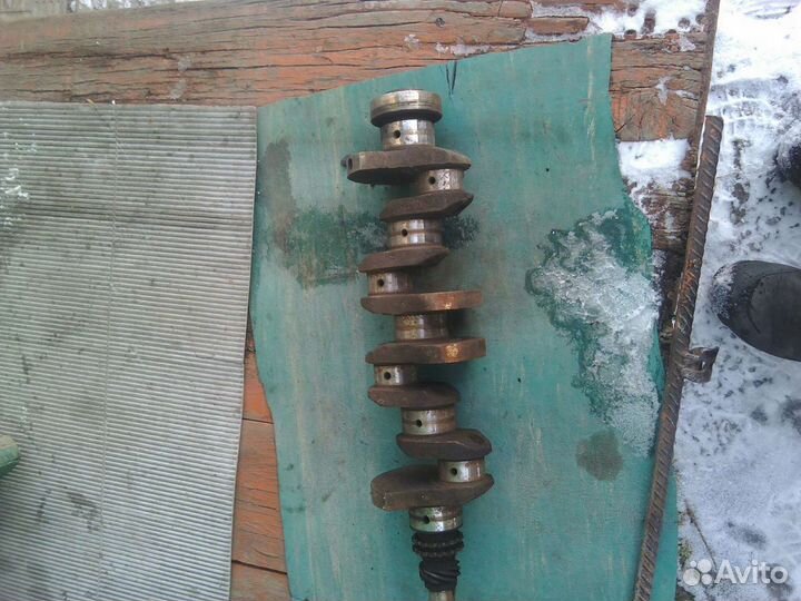 Коленчатый вал на Москвич 2140