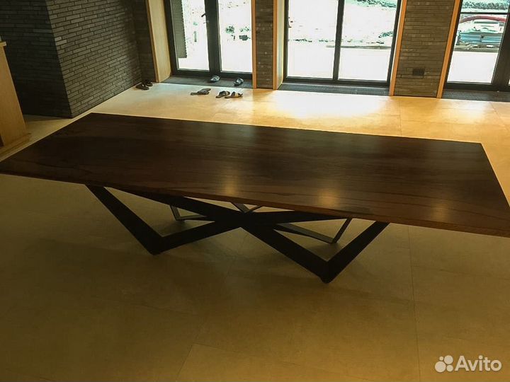 Стол из слэбов карагача