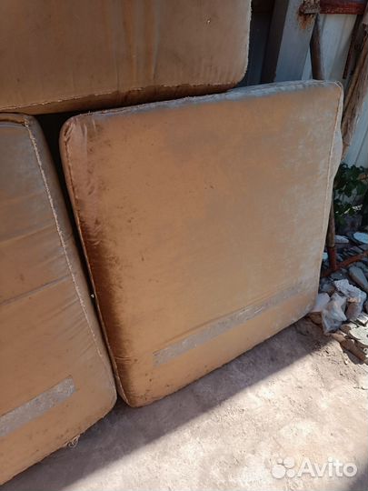 Декоративные подушки для дивана