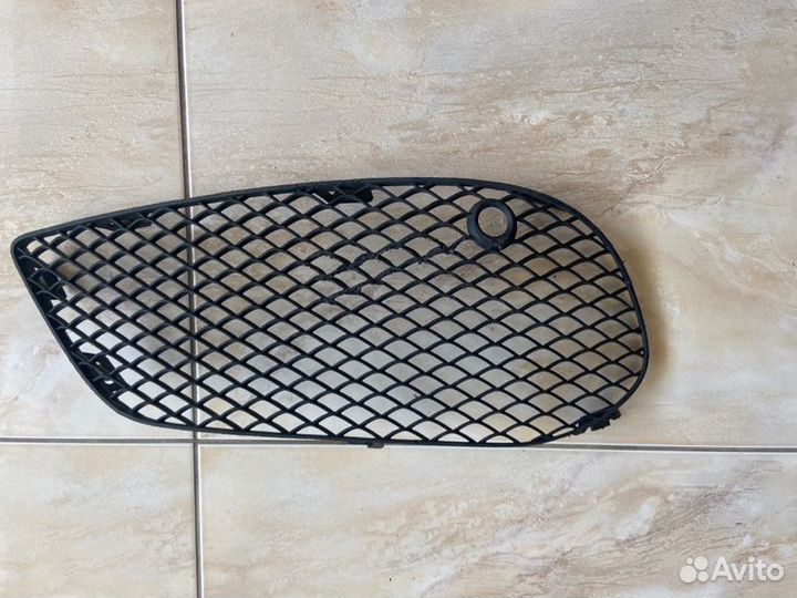 Решетка в бампер левая Mercedes C Class W 205 С