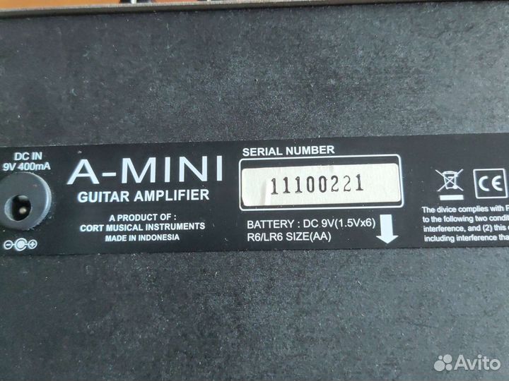 Гитарный комбоусилитель Cort a-mini