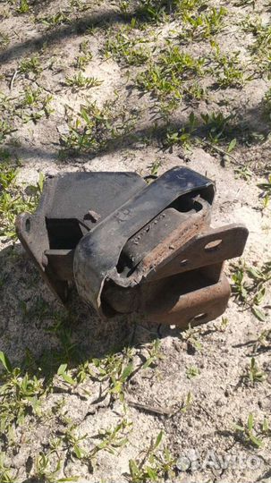 Hyundai grand starex подушка двигателя