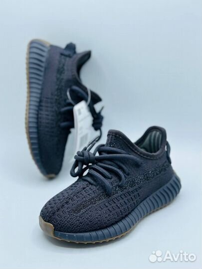 Adidas yeezy boost 350 детские чёрные разм. 28