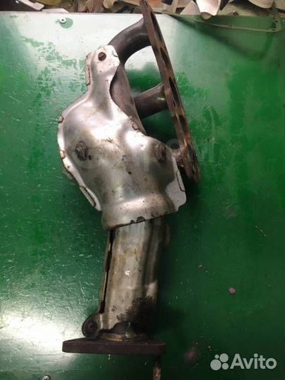 Коллектор выпускной правый Infiniti Ex25 J50