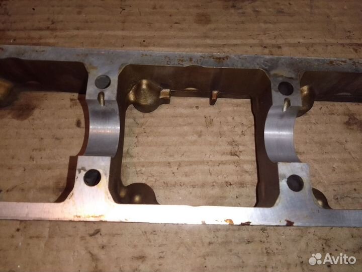 Постель выпускного распредвала Citroen C5 2.0