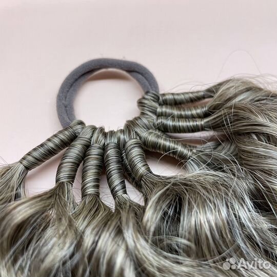 Хвост на резинке. Афрохвост из канекалона