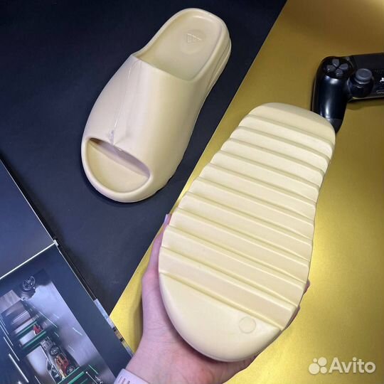 Шлепанцы Adidas Yeezy Slide