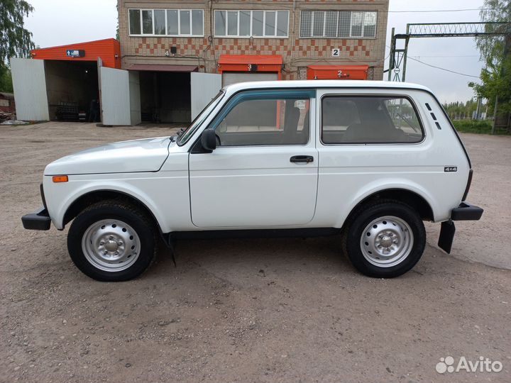 LADA 4x4 (Нива) 1.7 МТ, 2011, 120 000 км