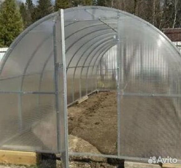 Теплицы крепкие