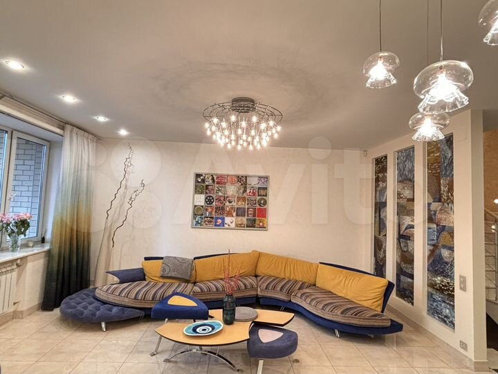 Таунхаус 300 м² на участке 2 га