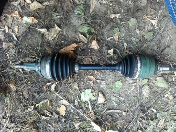 Привод полуось шрус левый для Тойота Авенсис Т250