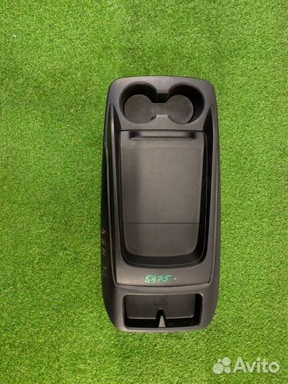 Подлокотник Toyota Vellfire AGH30W 2AR-FE 2018