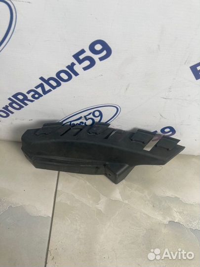 Кронштейн фары нижний левый Hyundai I20 PB