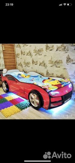 Кровать машина