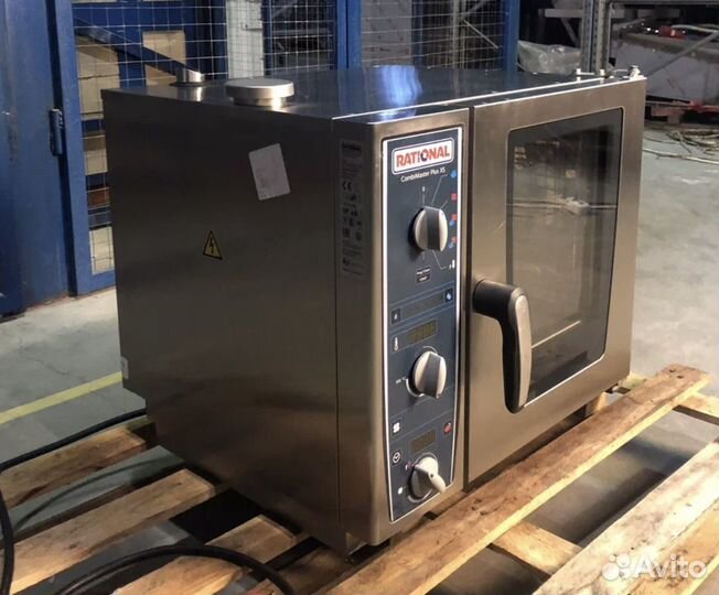 Пароконвектомат Rational CombiMaster Plus XS 6-2/3