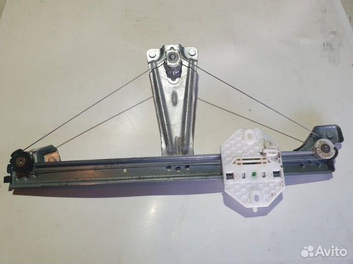 Стеклоподъемник задний правый Renault Logan L8